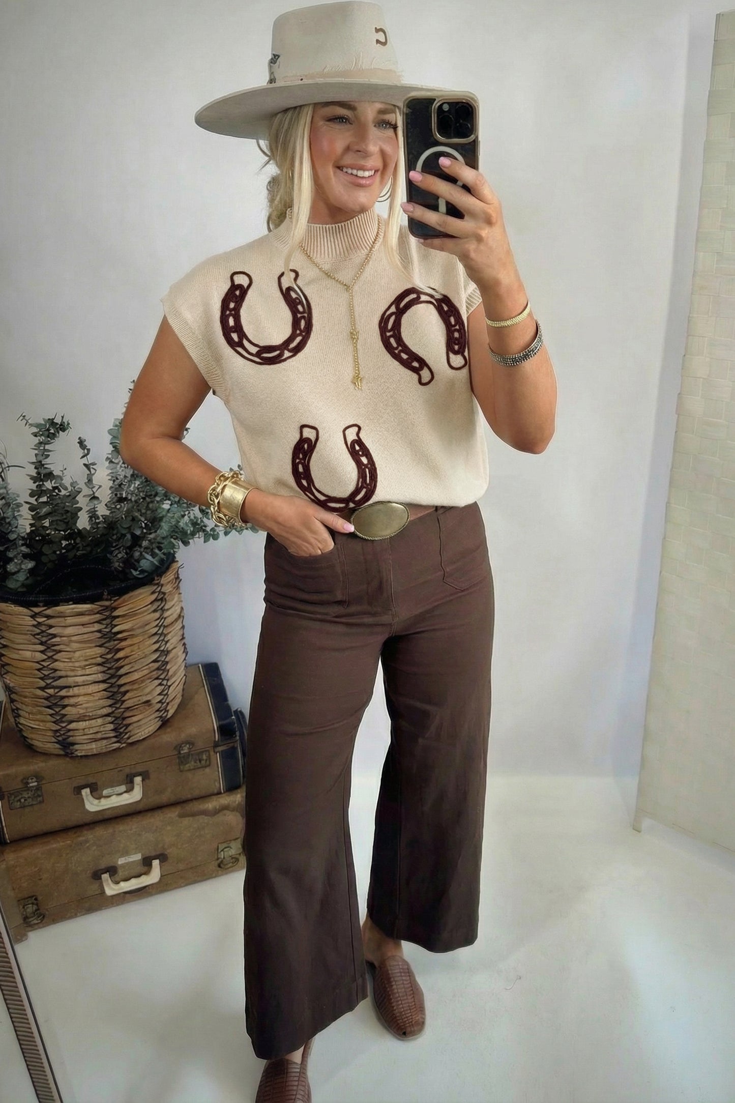 White Corded Horseshoes Ribbed Trim Mock Neck Short Sleeve Sweater